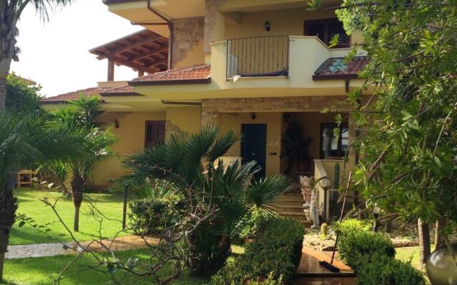 Apartment With 2 Bedrooms in Bovalino, With Pool Access, Furnished Bal