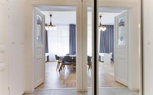 The Dancing House Residence