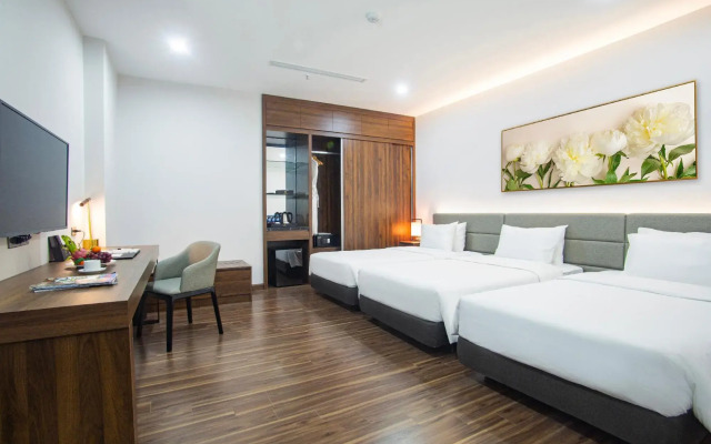 Western Skyline Hotel