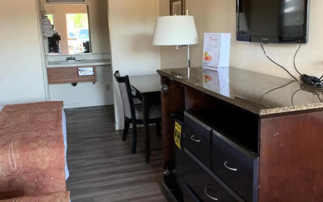 EZ 8 Motel Lancaster