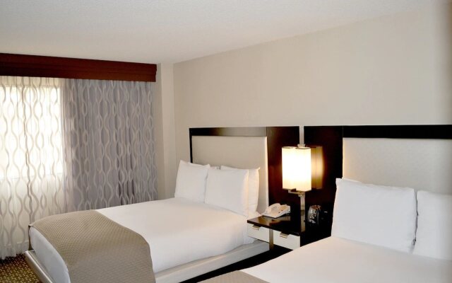 Doubletree by Hilton Houston Hobby Airport