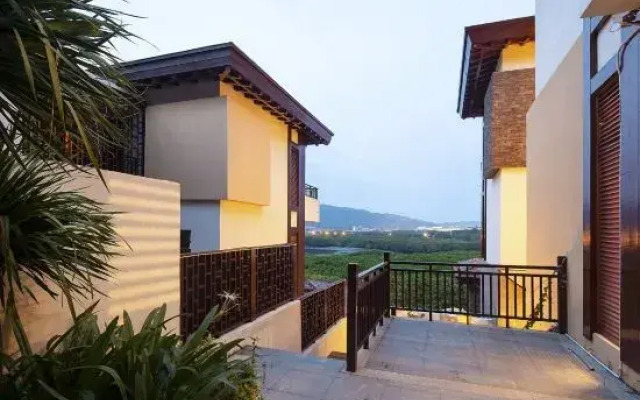 Sanya Pengyue Pool Villa