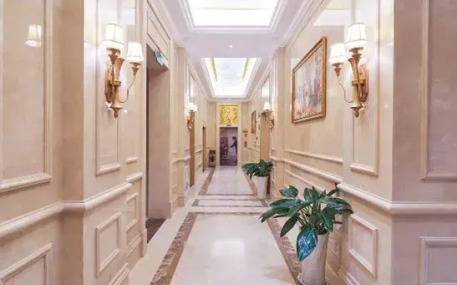 Vienna Hotel (Zhengzhou Huiji Wanda Branch)