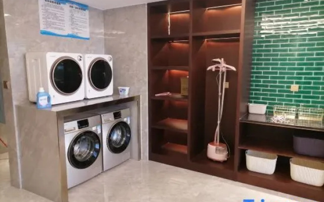 TILL BRIGHT Hotel (Shaoyang High-speed Railway Station)