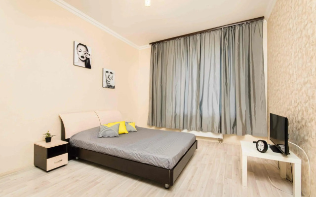 Apartments on Sibgat Hakim Street