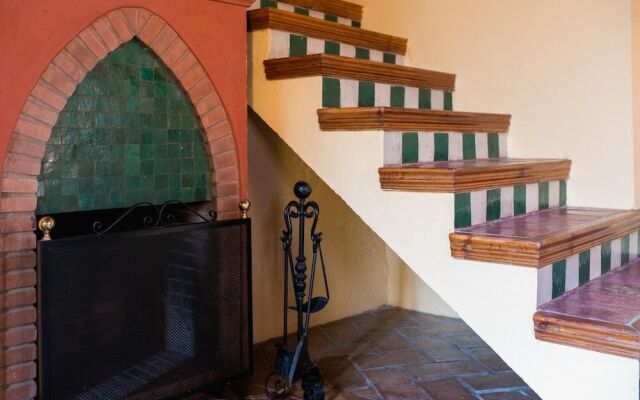 Eva Recommends Abades