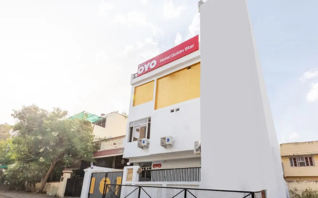 Hotel Golden Star by OYO Rooms