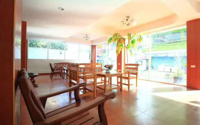 OYO 410 Diamond Boutique Hostel
