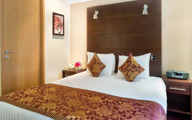 The Park City Grand Plaza Kensington