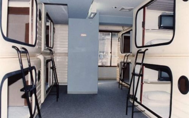 Capsule Hotel Shonan