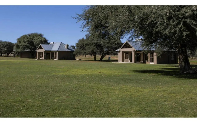 Sandune Lodge