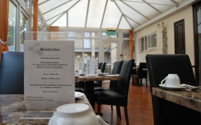 Olivers Lodge Hotel