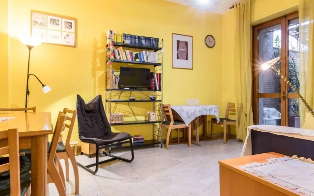 JOIVY Quiet Apt w Terrace in Beautiful Area
