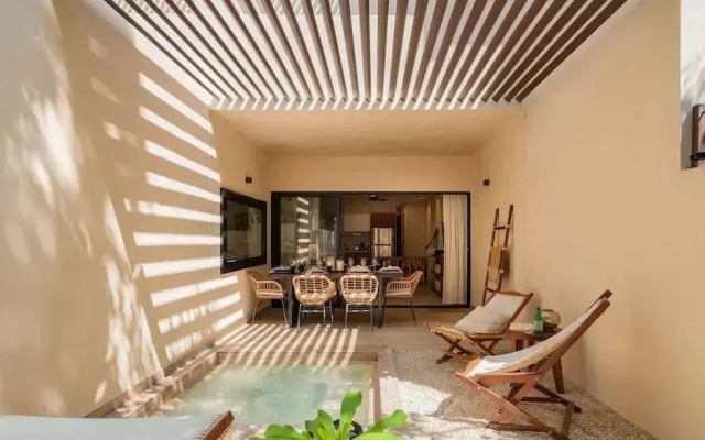 Premium Apartment W Private Pool Garden