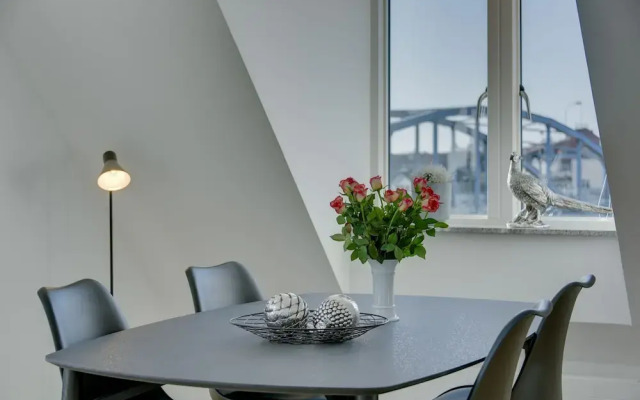 Harbour Penthouse
