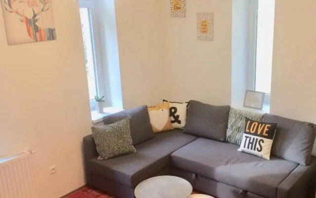 Studio 18