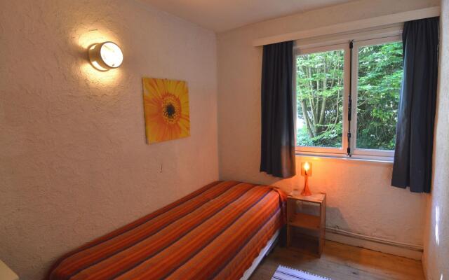 Modern Chalet with Private Tennis Court in Humain