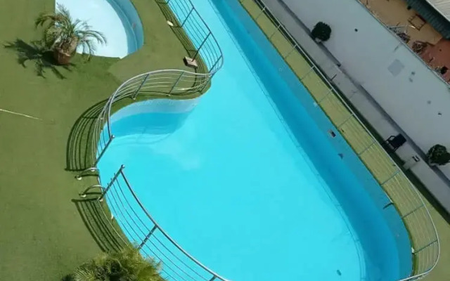 Golden Royale Hotel