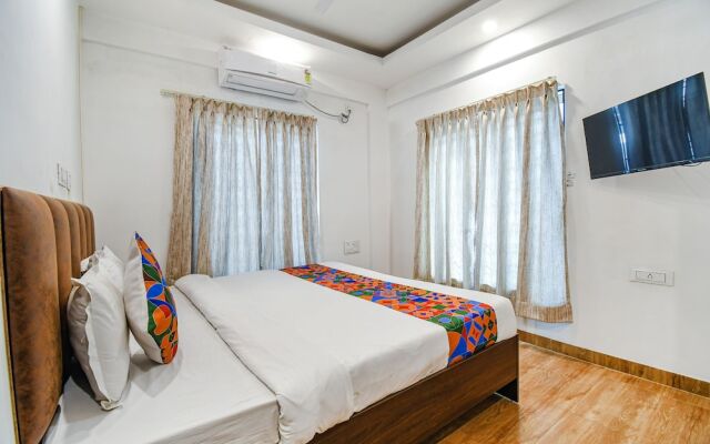 Fabhotel Seven Wonders 55