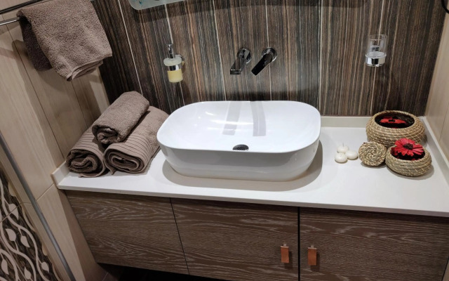 Agias Sofias Street Luxurious Studio