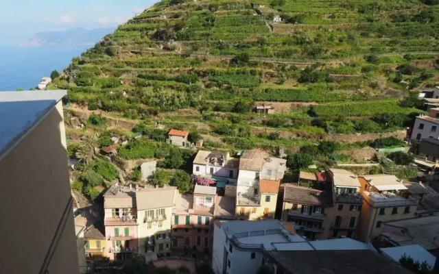 Radici Sea View Apartment With Balcony