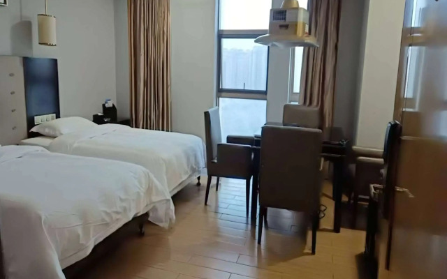Ramada Yiyang Taojiang