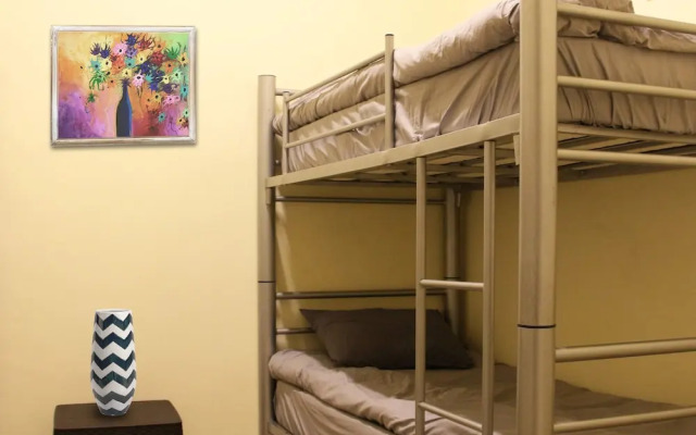 Can Pansiyon Apart - Caters to Men - Hostel