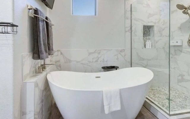 Scottsdale Condo Overlooking Golf Course