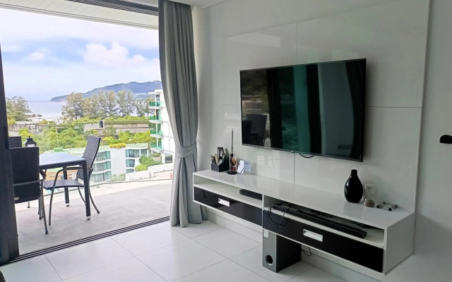 Absolute Twin Sands Resort & Spa