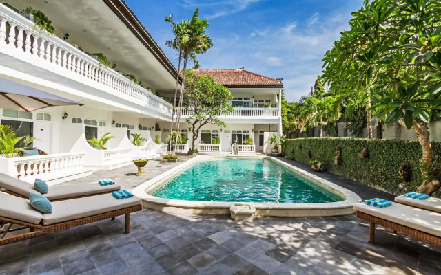 Akaya Bali