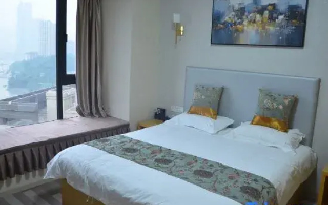 ZiYu Riverview Apartments