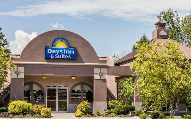 Days Inn & Suites by Wyndham Lexington