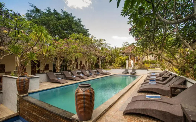 The Tanis Villas & Lembongan Express Bali