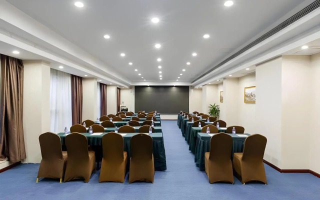 Vienna Classic Hotel (Shangrao Peace Sunshine)