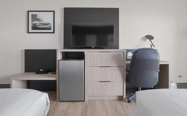 Ramada Jordan/Beacon Harbourside Resort