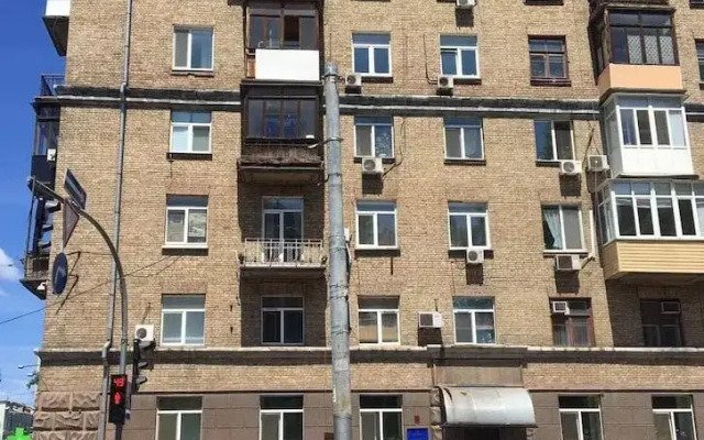 Hotel Status Apartments