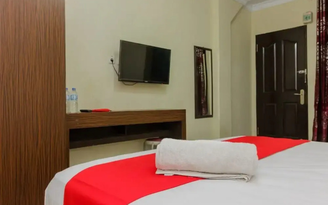 RedDoorz @ Malalayang 2 Manado