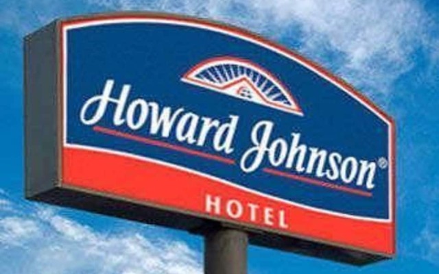 Howard Johnson Resort Spa and Convention Center Lujan