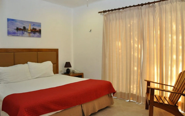 Chac Chi Hotel and Suites