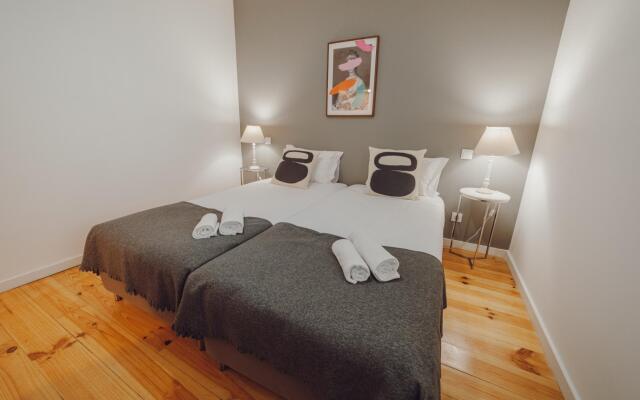 Porto Modern Downtown Apartment E