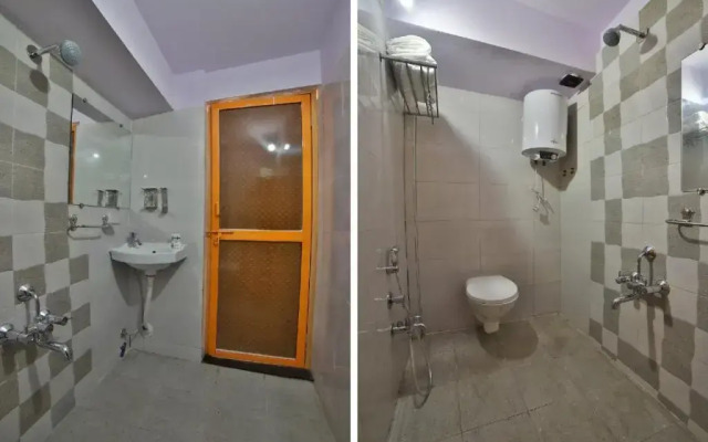 Madhuram Arcade By OYO Rooms