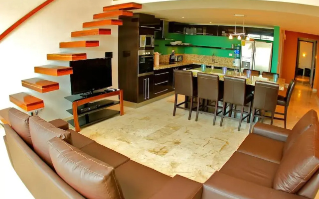 Las Brisas Condominios