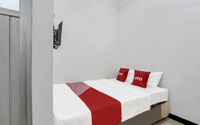 OYO 91729 Griya Monjari – Guest Rooms – Surakarta