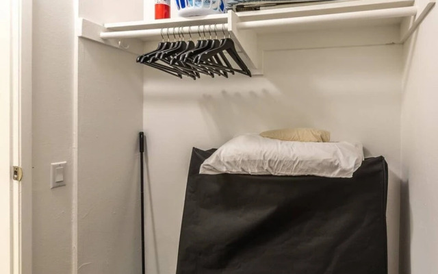 Zen Living Minutes From Little Saigon