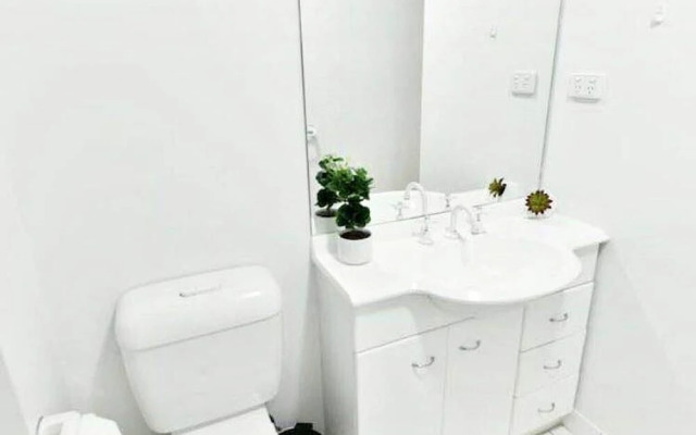 C You 2BR Spacious Apt South Melbourne