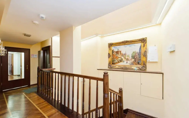 Cracovian Suite by Loft Affair