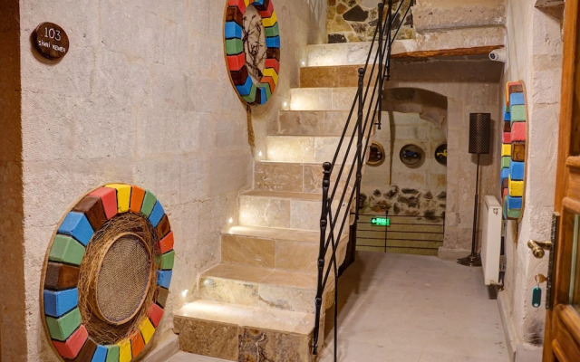 Nar-I Ask Cave Hotel