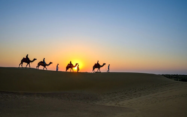 Rajwada Desert Camp by Park Tree