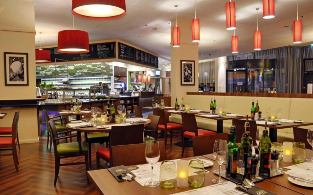 Courtyard by Marriott Paris Saint Denis