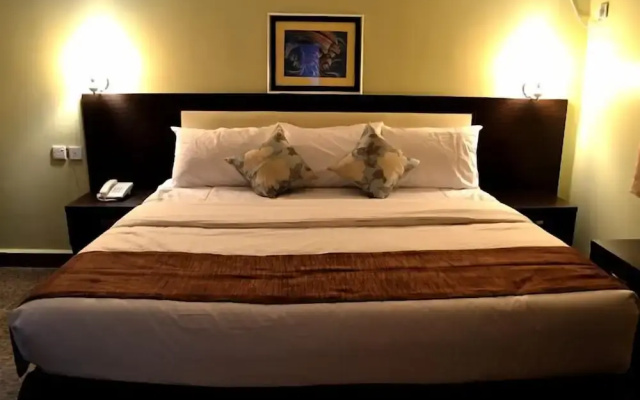 Geese Hotel